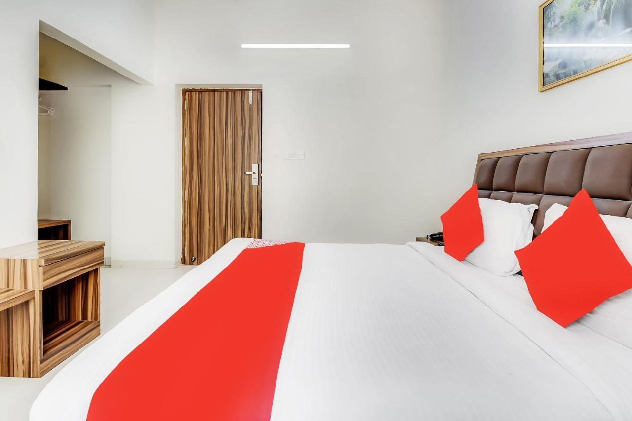 Oyo 10213 Hotel Panache Mathura Eksteriør billede