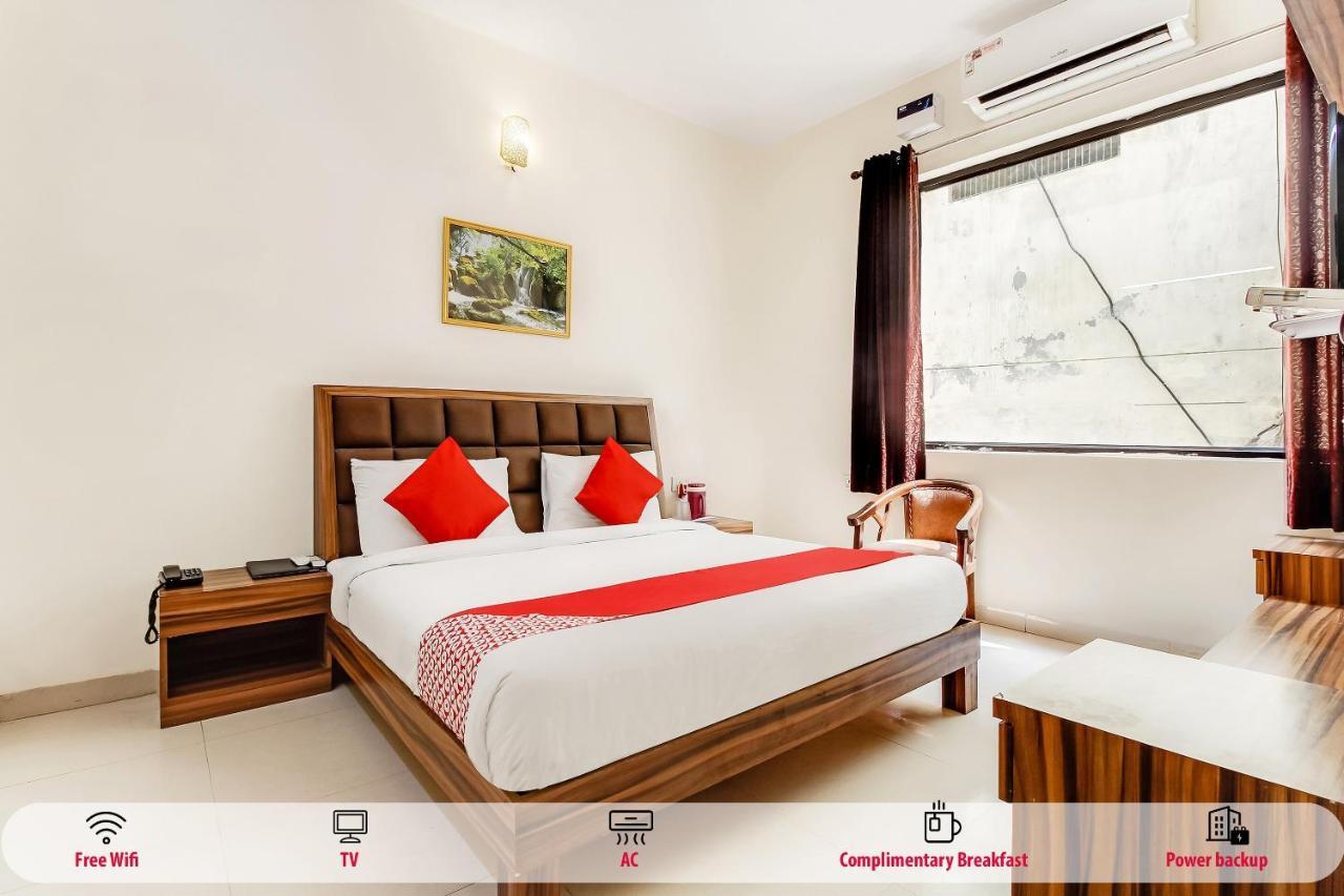 Oyo 10213 Hotel Panache Mathura Eksteriør billede