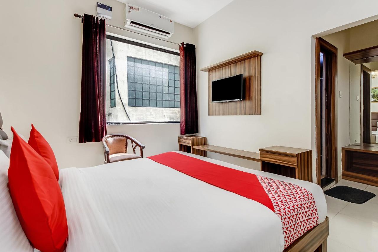Oyo 10213 Hotel Panache Mathura Eksteriør billede